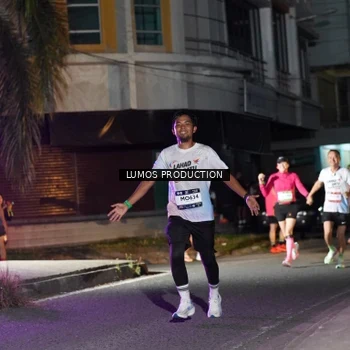 Runner Photo 7976536