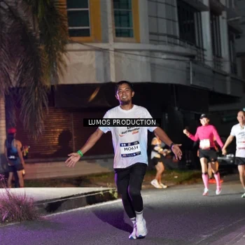 Runner Photo 7976542