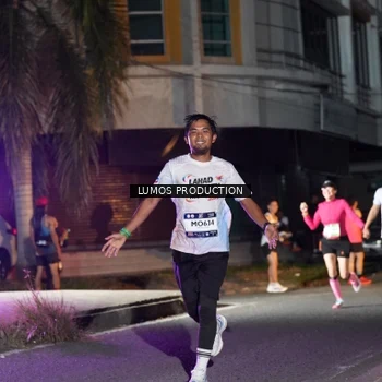 Runner Photo 7976544