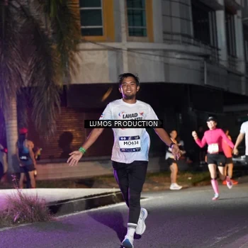 Runner Photo 7976545