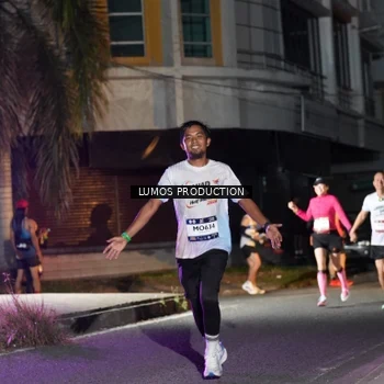 Runner Photo 7976547