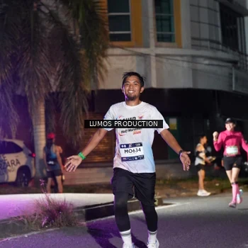 Runner Photo 7976549