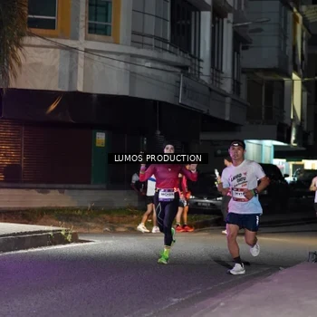 Runner Photo 7976609