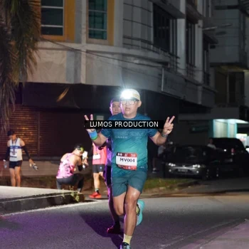 Runner Photo 7976670
