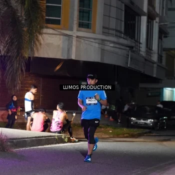 Runner Photo 7976717