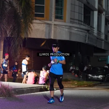 Runner Photo 7976729