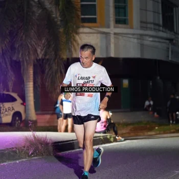 Runner Photo 7976757