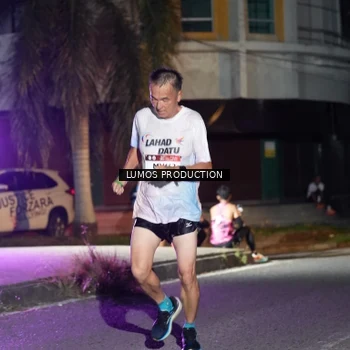 Runner Photo 7976760