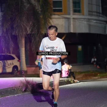 Runner Photo 7976763