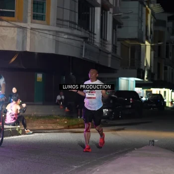 Runner Photo 7976769