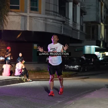 Runner Photo 7976773
