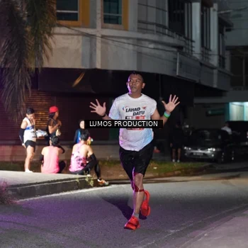 Runner Photo 7976784