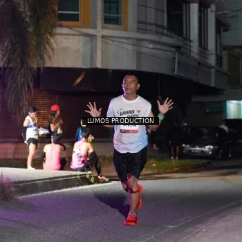 Runner Photo 7976785