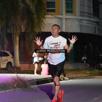 Runner Photo 7976805