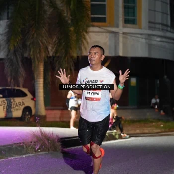 Runner Photo 7976806