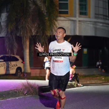Runner Photo 7976808