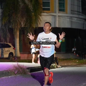 Runner Photo 7976809