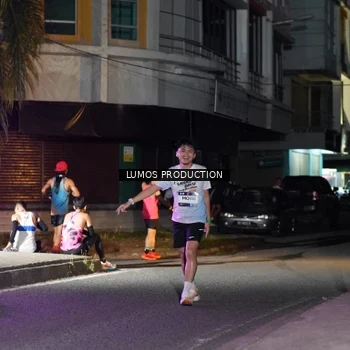 Runner Photo 7976905