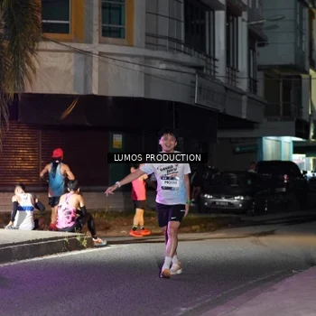 Runner Photo 7976906