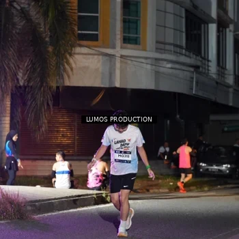 Runner Photo 7976914