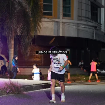 Runner Photo 7976921