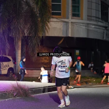 Runner Photo 7976927