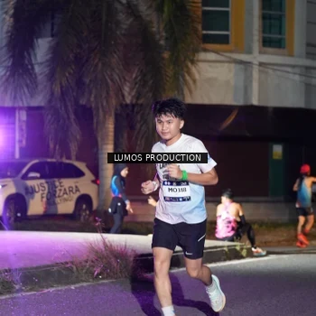 Runner Photo 7976933