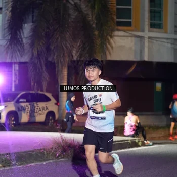 Runner Photo 7976934