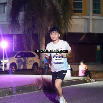 Runner Photo 7976941