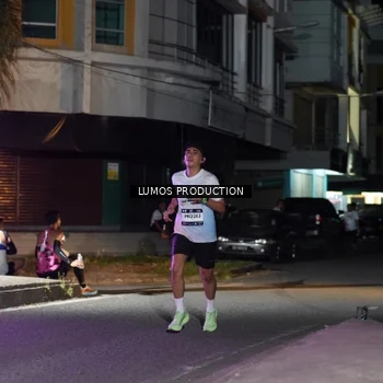 Runner Photo 7976948