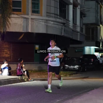Runner Photo 7976952