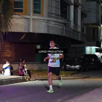 Runner Photo 7976959