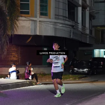 Runner Photo 7976960