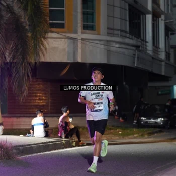 Runner Photo 7976965