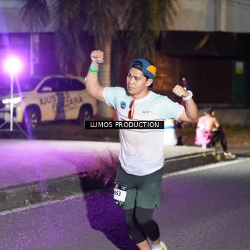 Runner Photo 7977019