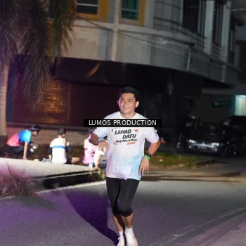 Runner Photo 7977022
