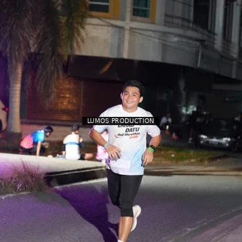 Runner Photo 7977025