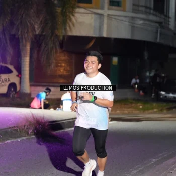 Runner Photo 7977032