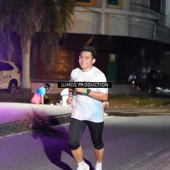Runner Photo 7977036