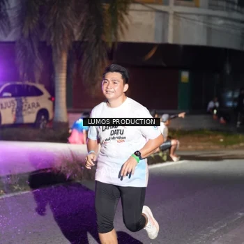 Runner Photo 7977037