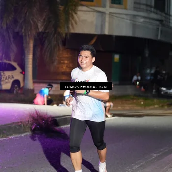 Runner Photo 7977039