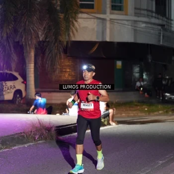 Runner Photo 7977067