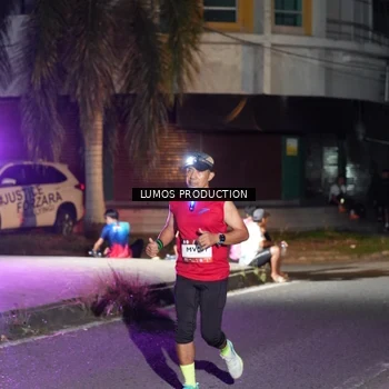 Runner Photo 7977068