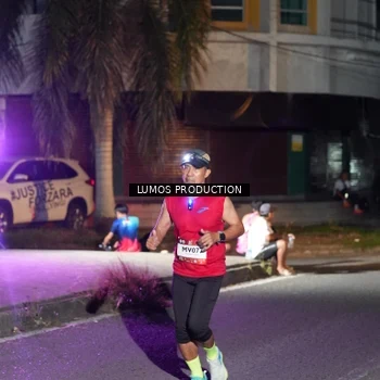 Runner Photo 7977069