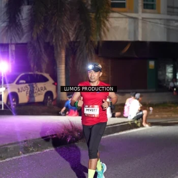 Runner Photo 7977075