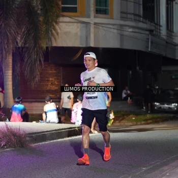 Runner Photo 7977082