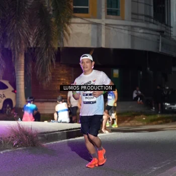 Runner Photo 7977087