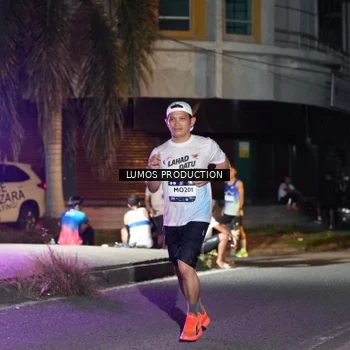 Runner Photo 7977089