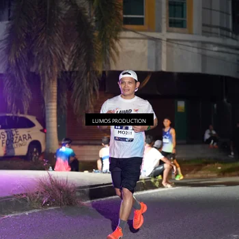 Runner Photo 7977091