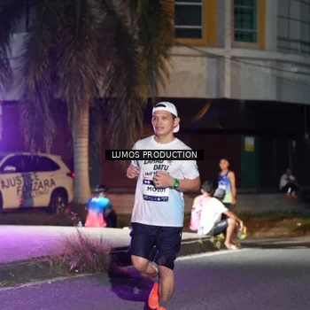 Runner Photo 7977097